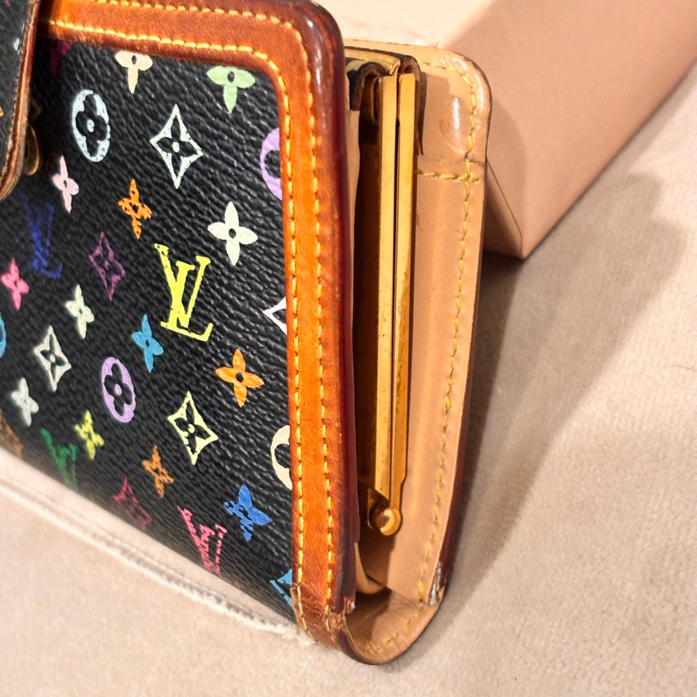 Louis Vuitton Takashi Murakami Monogram Portefeuille Viennois Kisslock Wallet - Picture 5 of 16